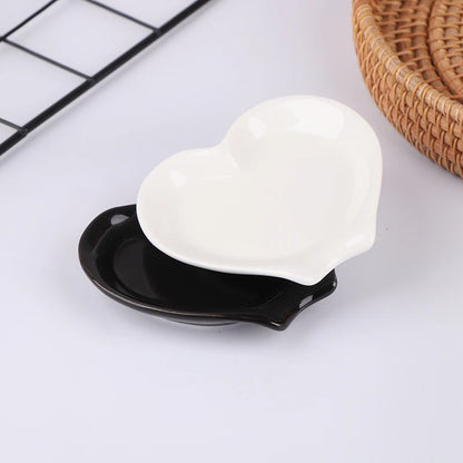 "Heart Ceramic Spoon Rest Pad – Cute Soup Ladle Holder for Utensils & Kitchen Organization"